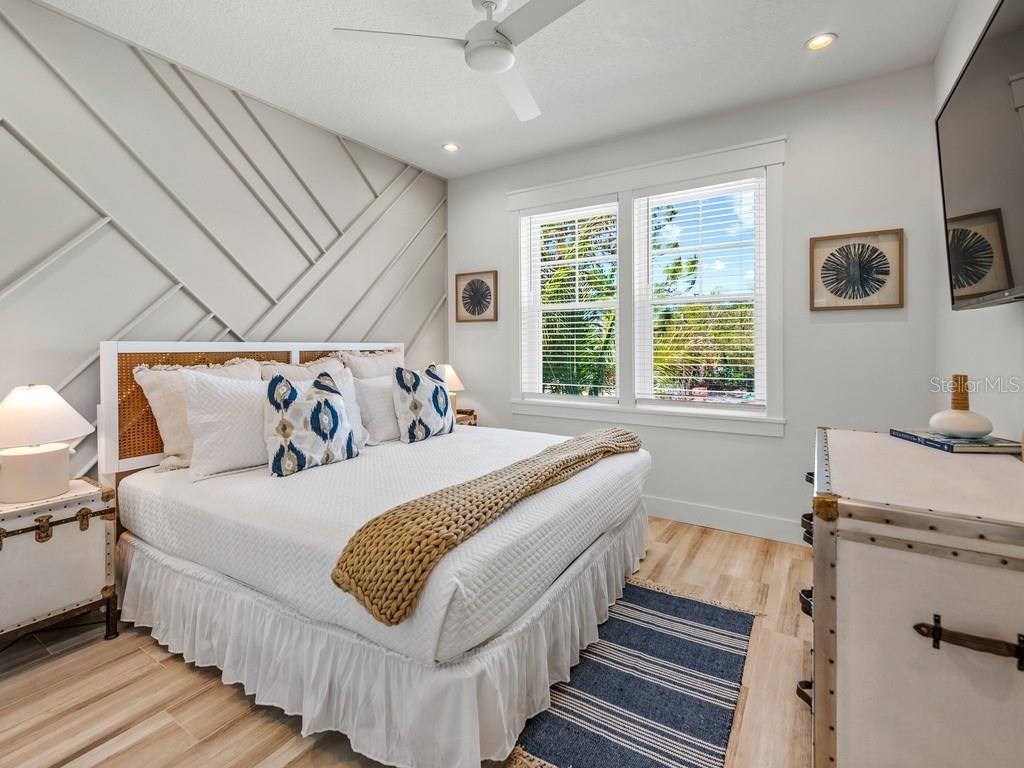 Sarasota, Florida, 34236, United States, 8 Bedrooms Bedrooms, ,10 BathroomsBathrooms,Residential,Active,2044131