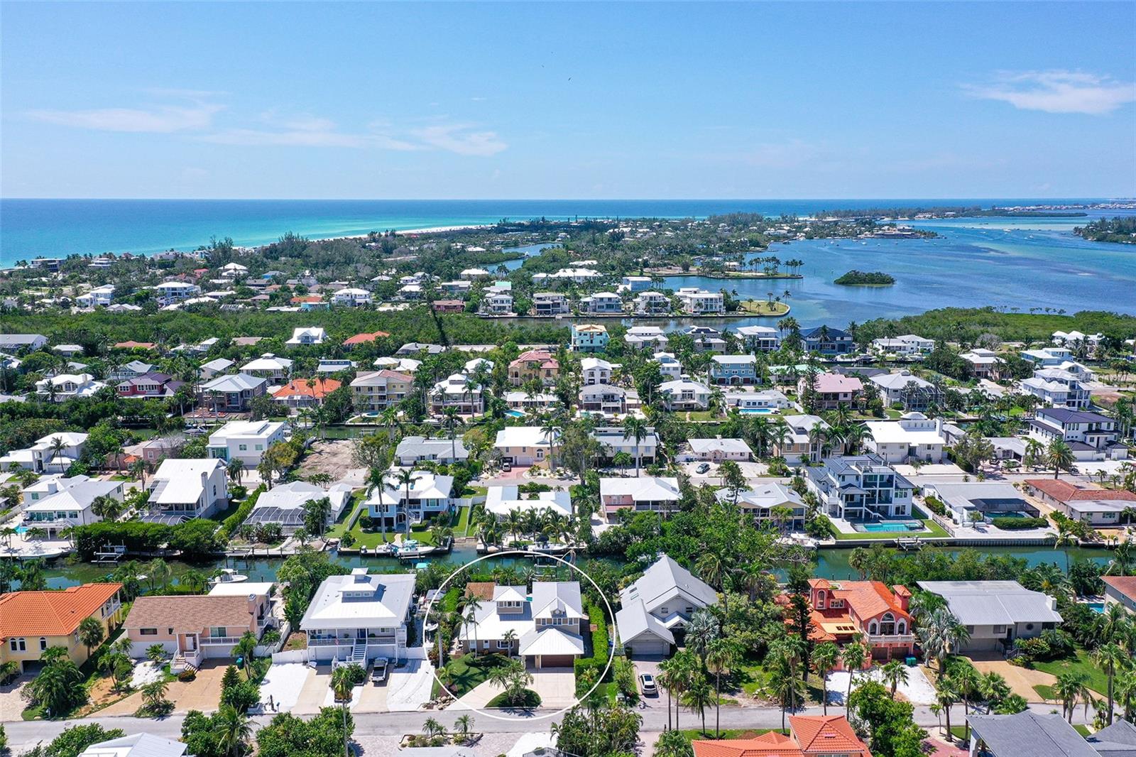 Longboat Key, Florida, 34228, United States, 4 Bedrooms Bedrooms, ,4 BathroomsBathrooms,Residential,Active,1926682