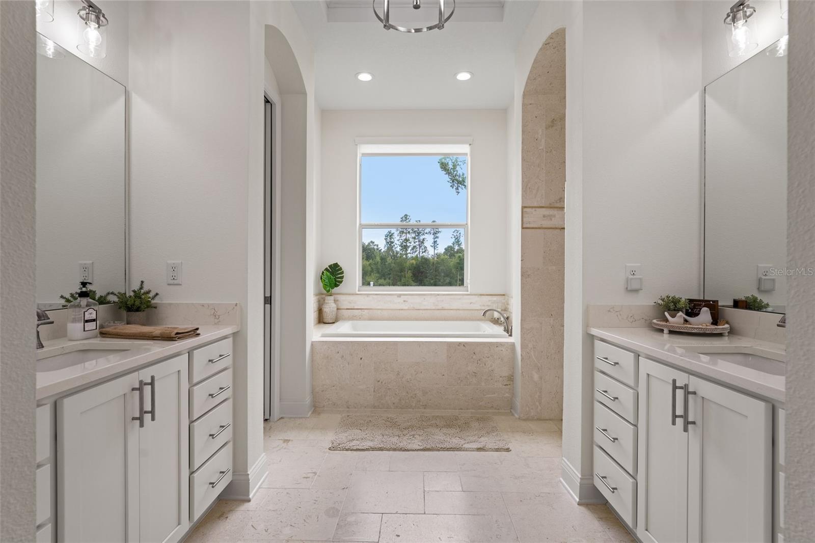 Homosassa, Florida, 34446, United States, 4 Bedrooms Bedrooms, ,4 BathroomsBathrooms,Residential,Active,1910160