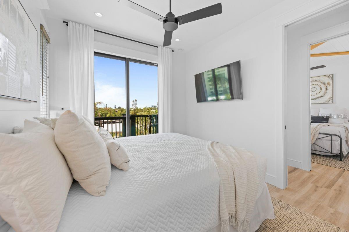 Sarasota, Florida, 34242, United States, 7 Bedrooms Bedrooms, ,8 BathroomsBathrooms,Residential,Active,1773223