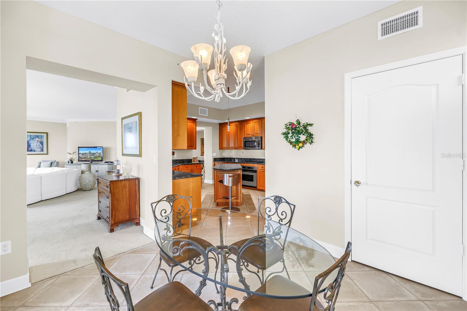 St Petersburg, Florida, 33701, United States, 3 Bedrooms Bedrooms, ,3 BathroomsBathrooms,Residential,Active,2045043