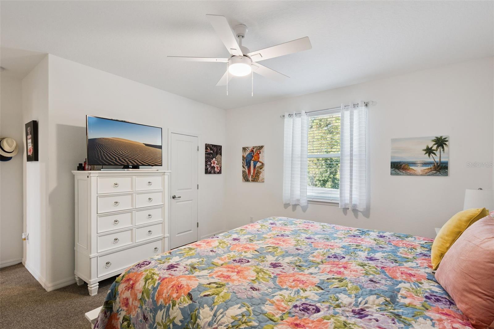 Oviedo, Florida, 32765, United States, 7 Bedrooms Bedrooms, ,4 BathroomsBathrooms,Residential,Active,1987230