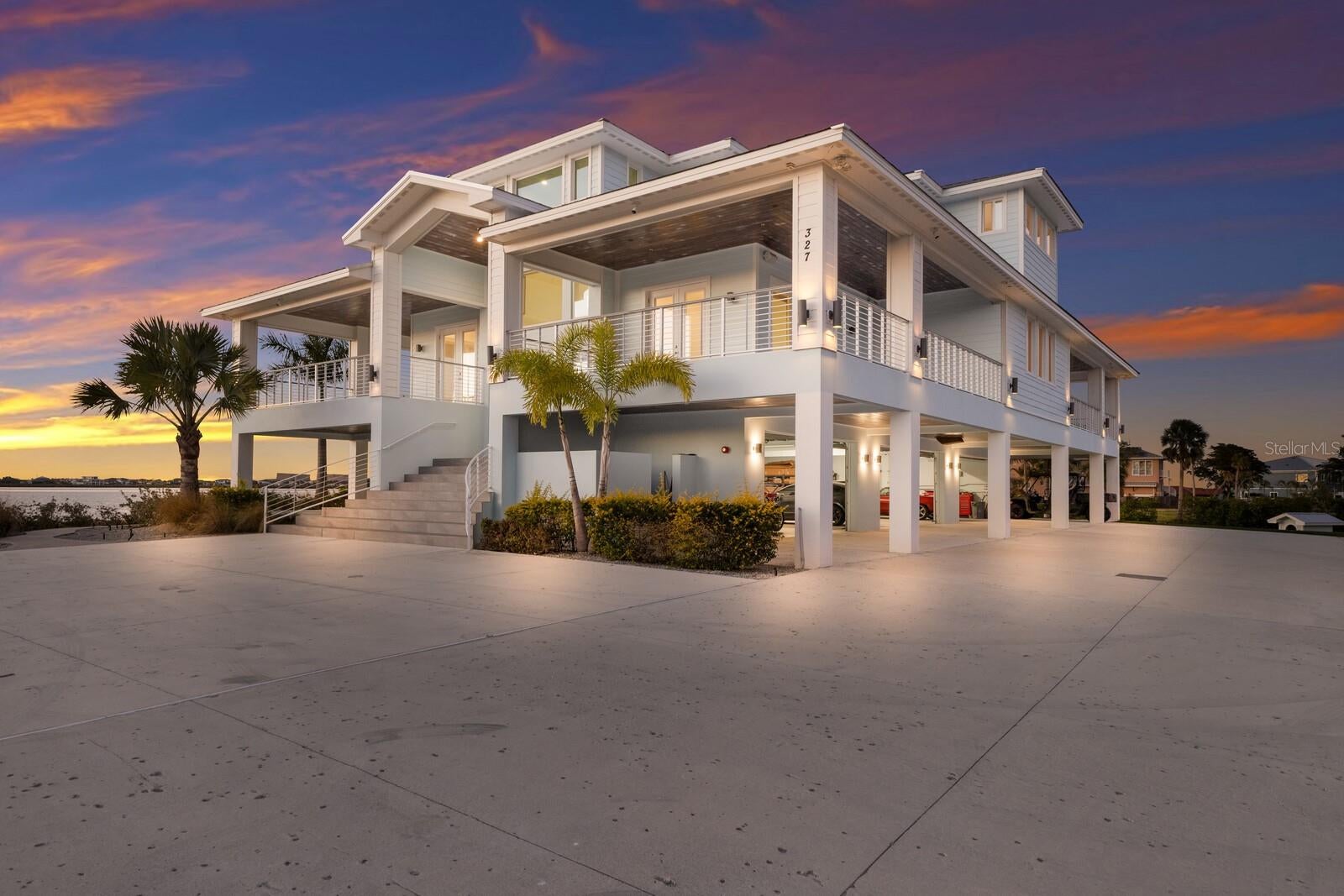 Bradenton, Florida, 34208, United States, ,5 BathroomsBathrooms,Residential,Active,1745633