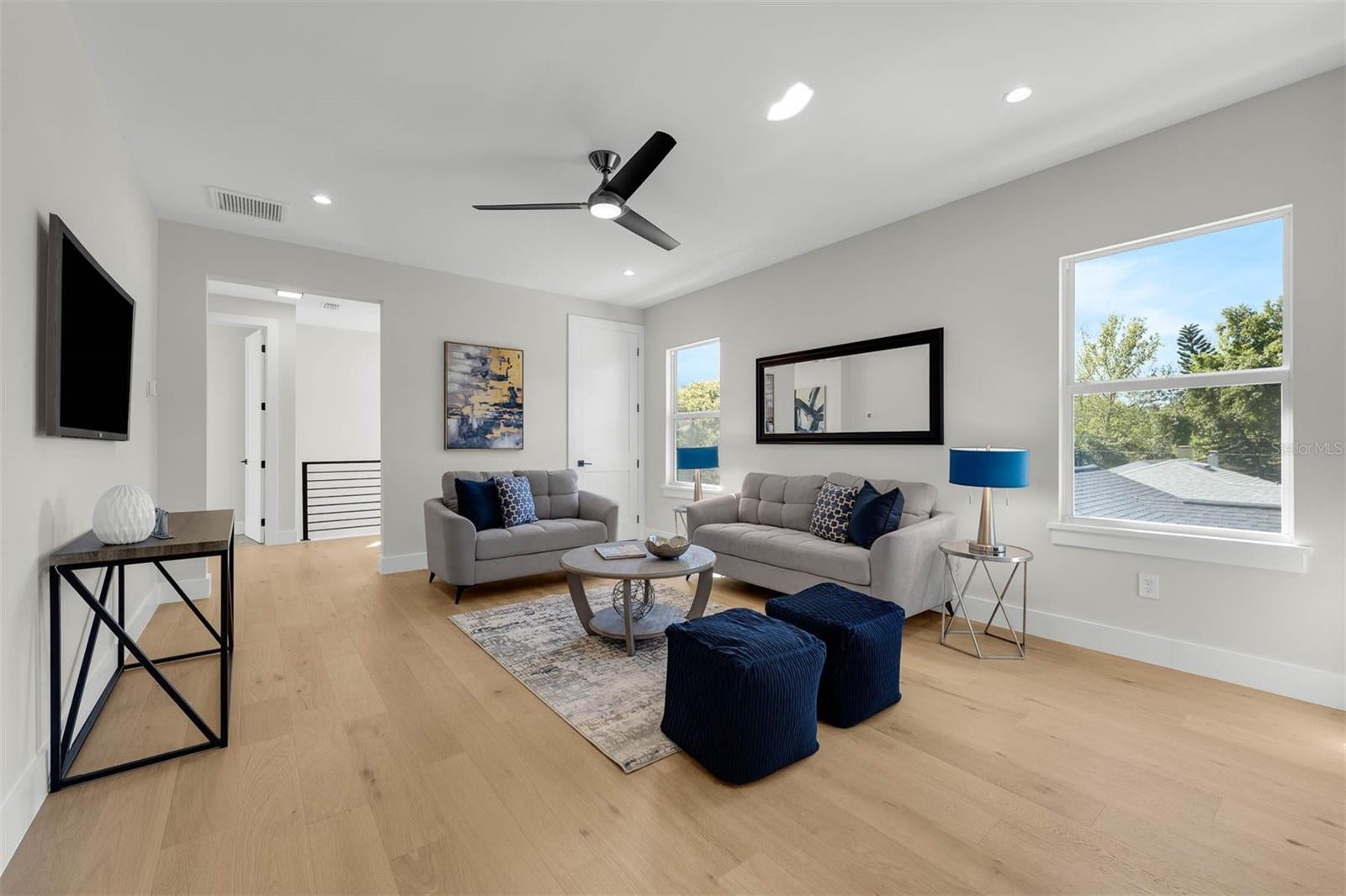 Orlando, Florida, 32804, United States, 5 Bedrooms Bedrooms, ,4 BathroomsBathrooms,Residential,Active,1702896