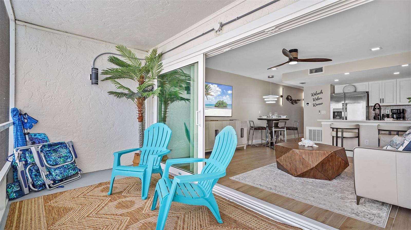 Holmes Beach, Florida, 34217, United States, 1 Bedroom Bedrooms, ,1 BathroomBathrooms,Residential,Active,1971768