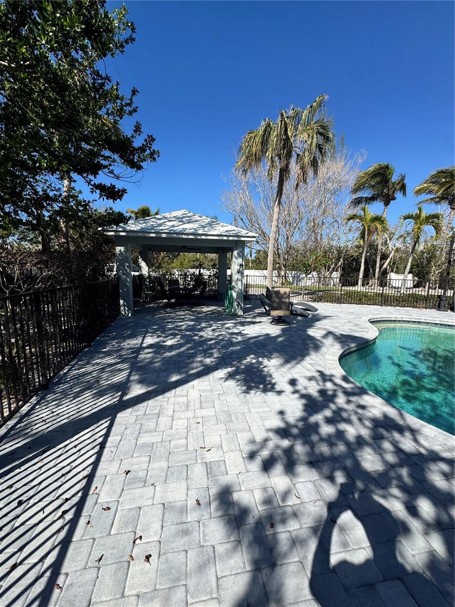 Longboat Key, Florida, 34228, United States, 3 Bedrooms Bedrooms, ,3 BathroomsBathrooms,Residential,Active,1993956
