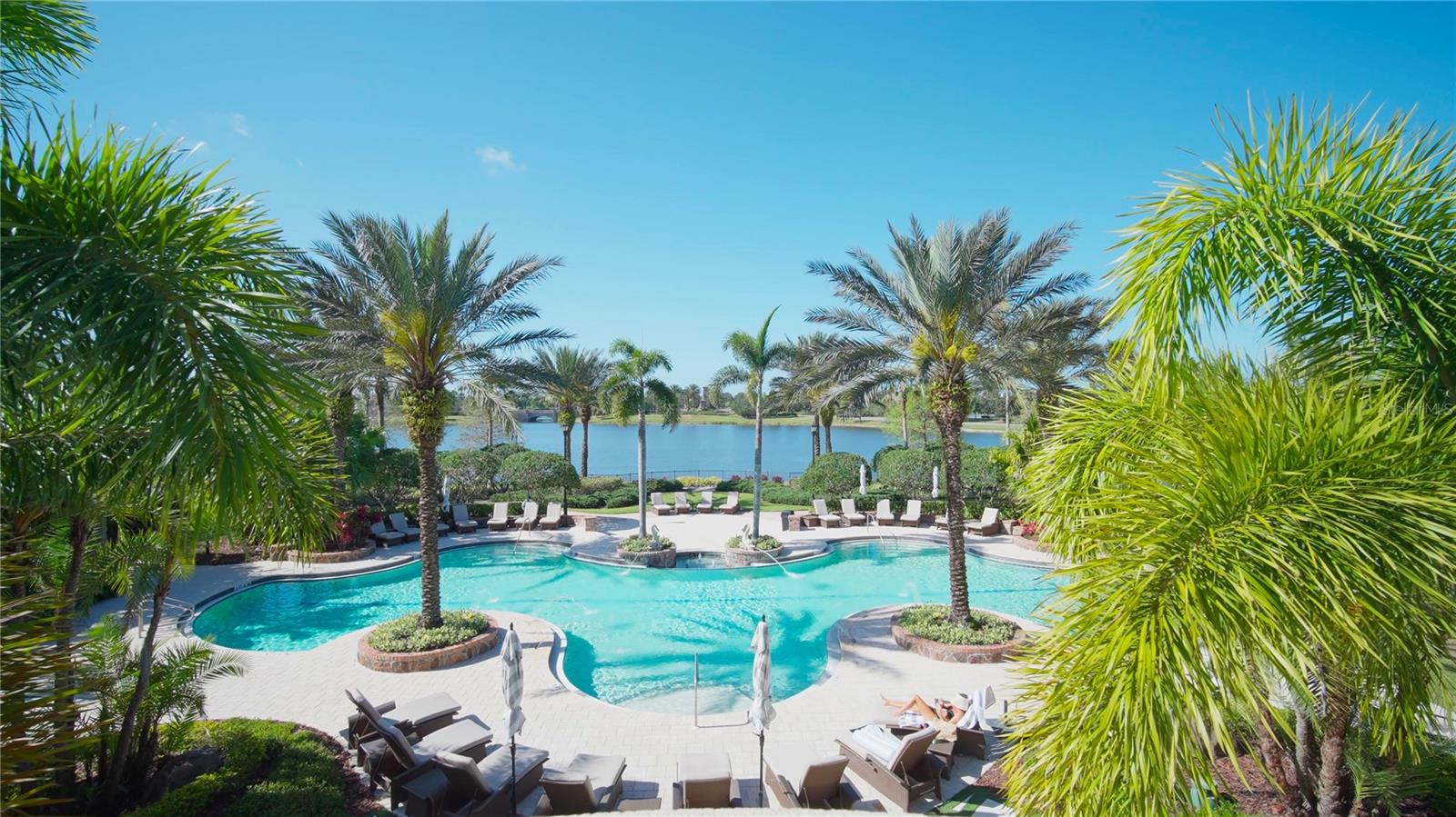 Bradenton, Florida, 34202, United States, 3 Bedrooms Bedrooms, ,4 BathroomsBathrooms,Residential,Active,1987272