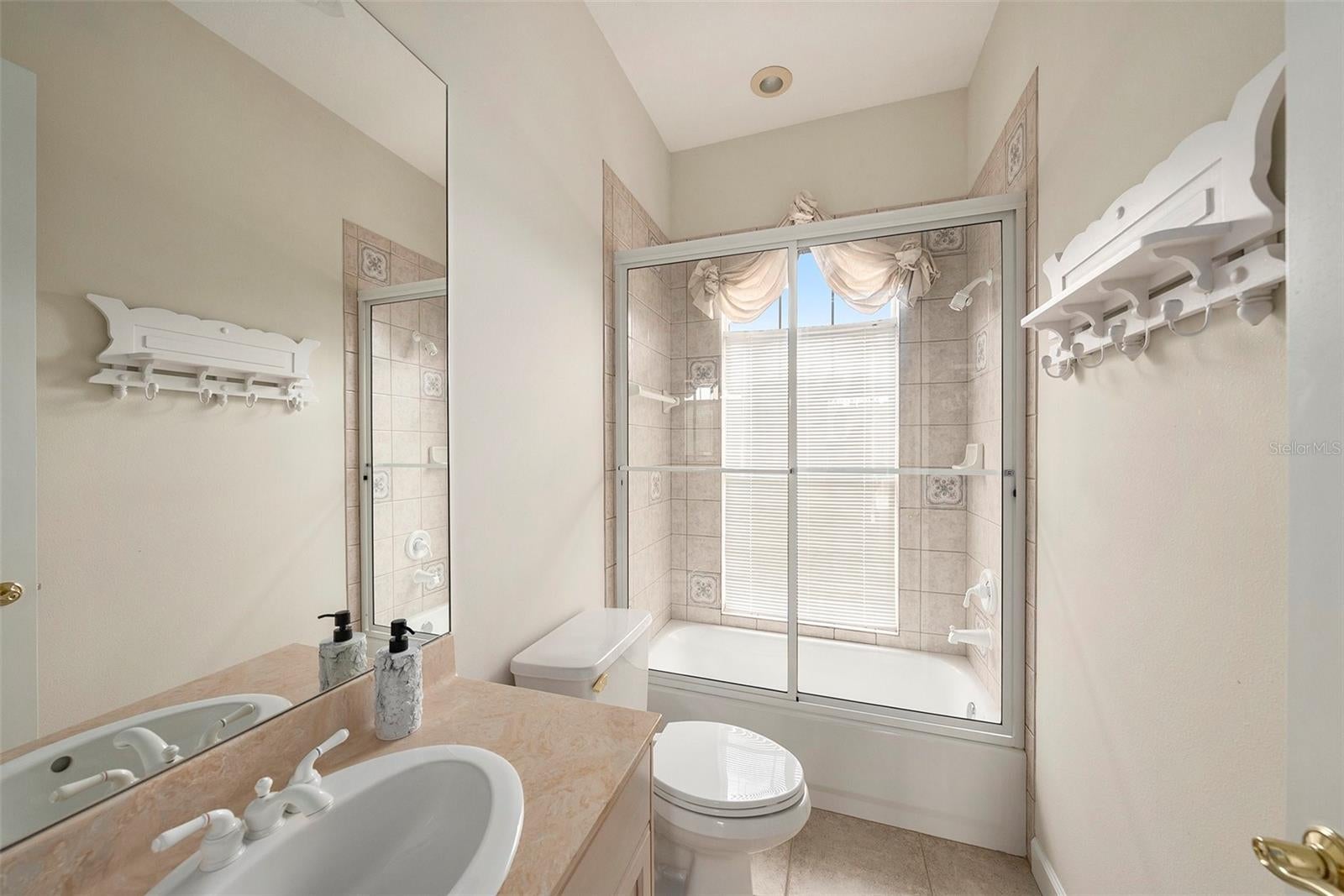 Lutz, Florida, 33558, United States, 4 Bedrooms Bedrooms, ,5 BathroomsBathrooms,Residential,Active,1990590