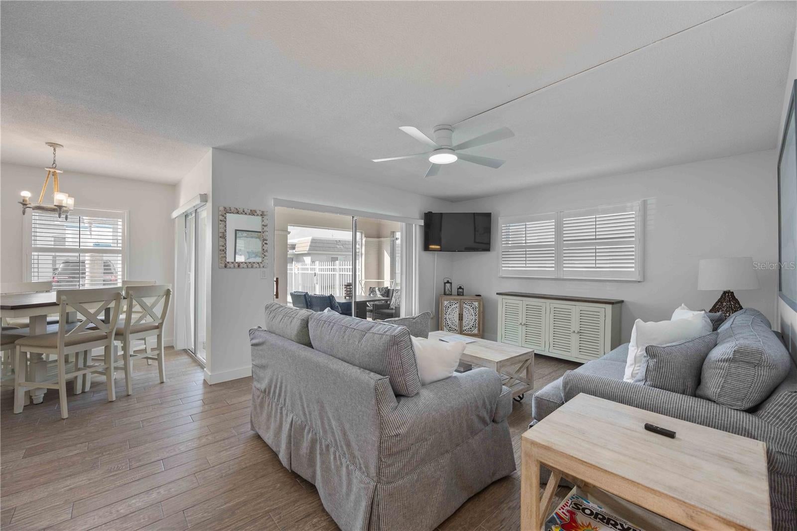 Sarasota, Florida, 34242, United States, 4 Bedrooms Bedrooms, ,3 BathroomsBathrooms,Residential,Active,1905468