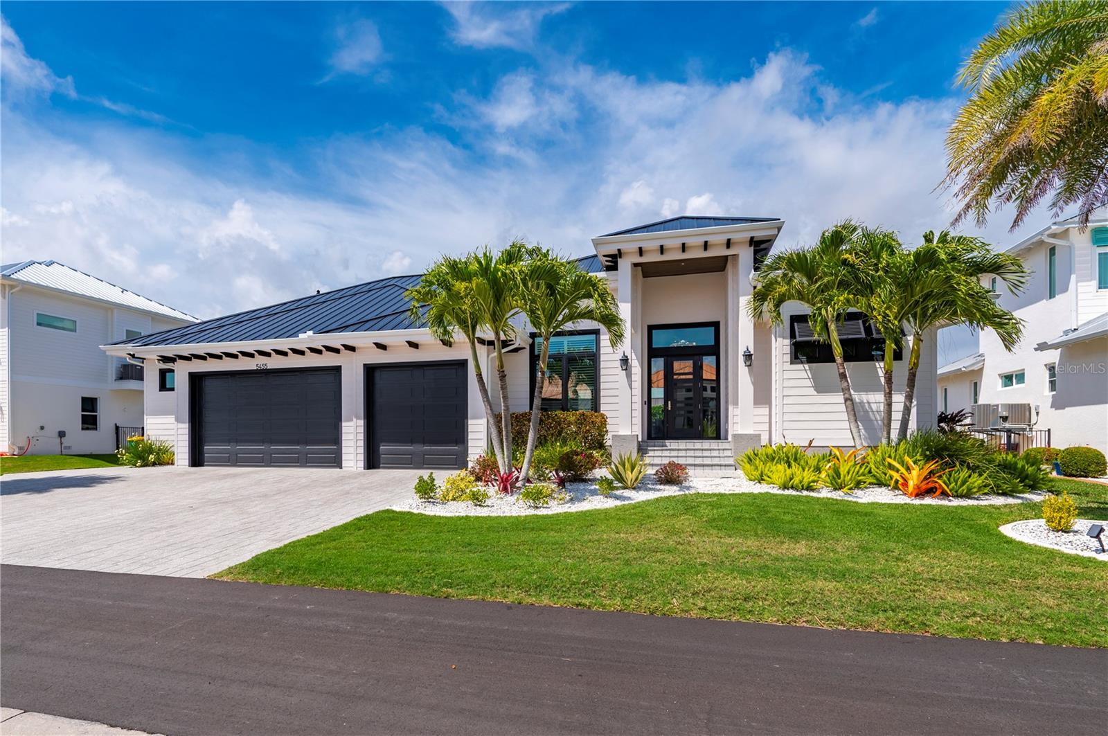 Punta Gorda, Florida, 33950, United States, 3 Bedrooms Bedrooms, ,4 BathroomsBathrooms,Residential,Active,2027312