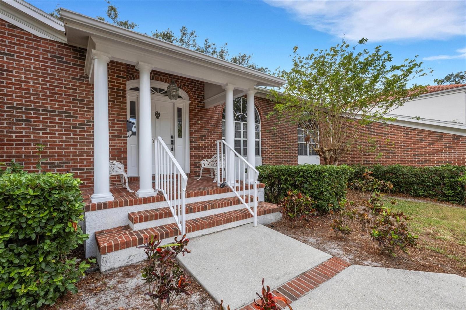 Sarasota, Florida, 34239, United States, 3 Bedrooms Bedrooms, ,3 BathroomsBathrooms,Residential,Active,1702413