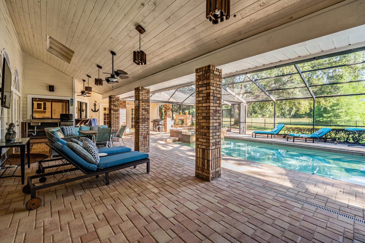 Tarpon Springs, Florida, 34688, United States, 4 Bedrooms Bedrooms, ,4 BathroomsBathrooms,Residential,Active,2044985