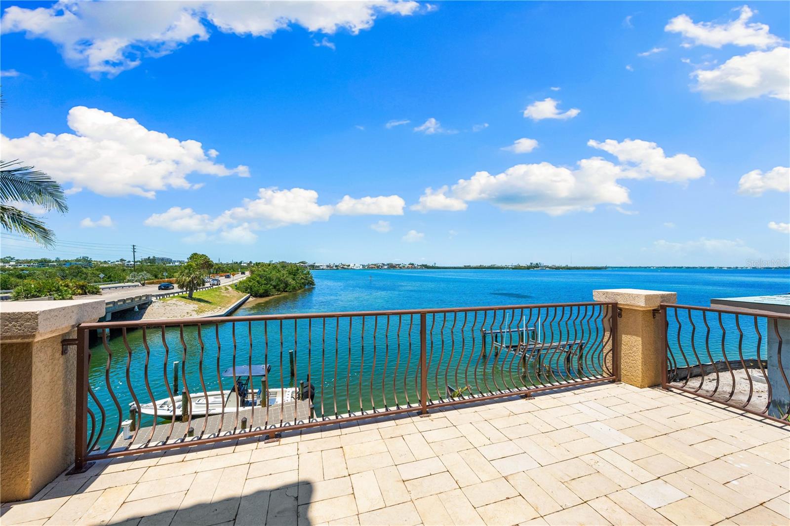 Sarasota, Florida, 34236, United States, 5 Bedrooms Bedrooms, ,6 BathroomsBathrooms,Residential,Active,1834475