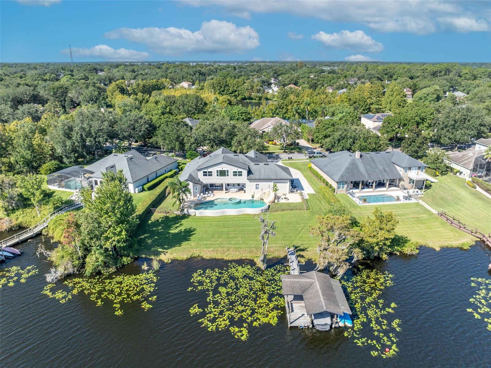 Oviedo, Florida, 32765, United States, 5 Bedrooms Bedrooms, ,5 BathroomsBathrooms,Residential,Active,1952070