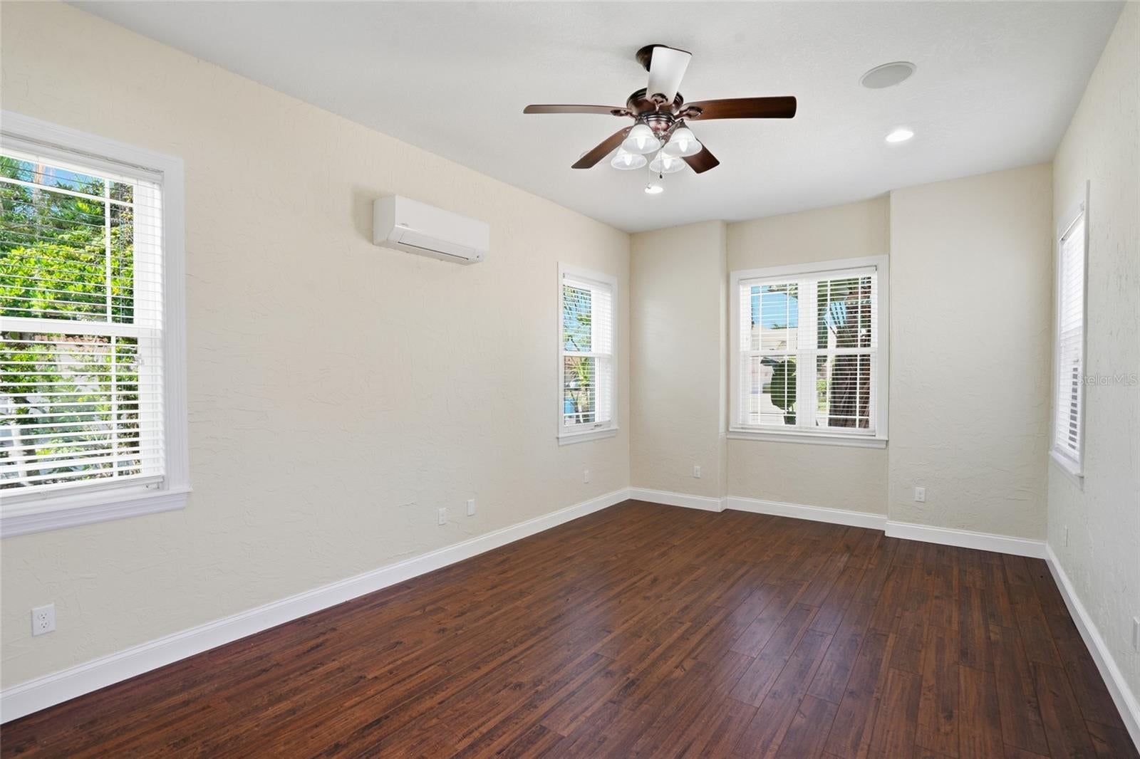 Tampa, Florida, 33647, United States, 5 Bedrooms Bedrooms, ,5 BathroomsBathrooms,Residential,Active,1990671