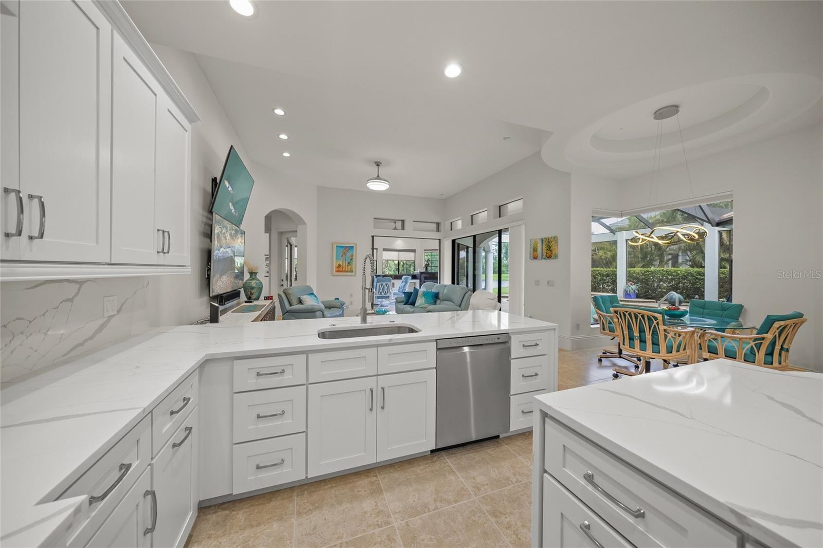 Sarasota, Florida, 34240, United States, 4 Bedrooms Bedrooms, ,5 BathroomsBathrooms,Residential,Active,1898192