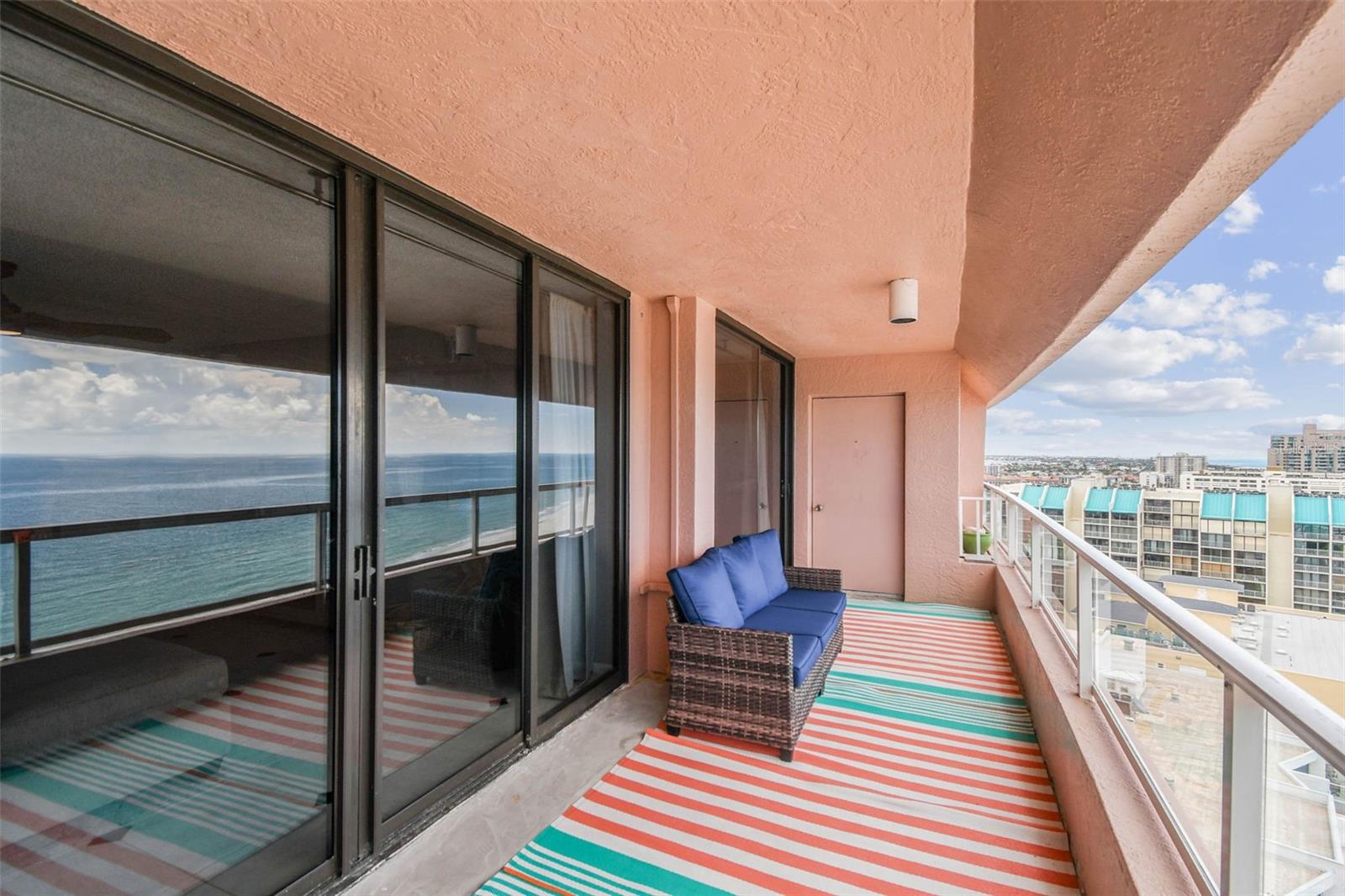 Clearwater Beach, Florida, 33767, United States, 2 Bedrooms Bedrooms, ,3 BathroomsBathrooms,Residential,Active,1919072