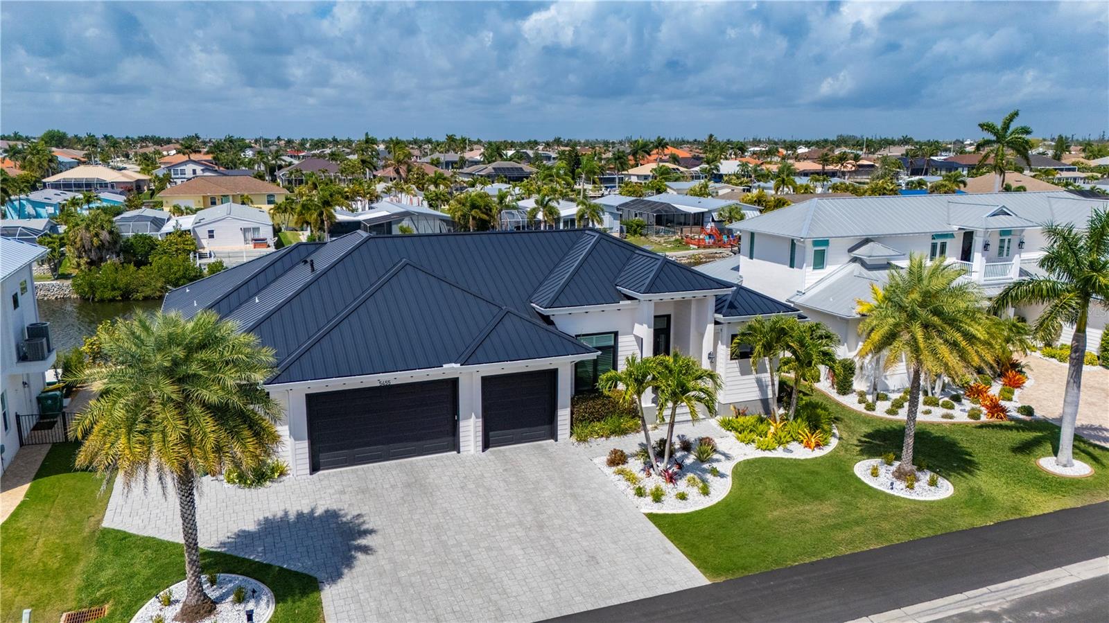 Punta Gorda, Florida, 33950, United States, 3 Bedrooms Bedrooms, ,4 BathroomsBathrooms,Residential,Active,2027312