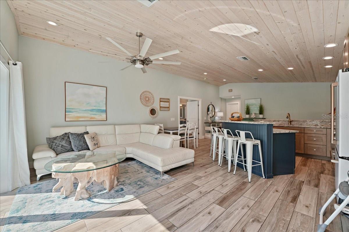 Anna Maria, Florida, 34216, United States, 3 Bedrooms Bedrooms, ,3 BathroomsBathrooms,Residential,Active,1970949