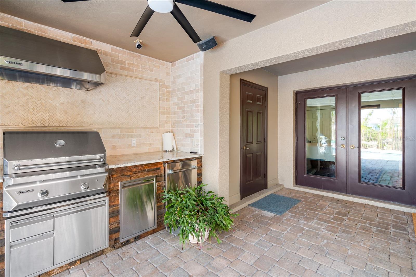 Apollo Beach, Florida, 33572, United States, ,5 BathroomsBathrooms,Residential,Active,1781627