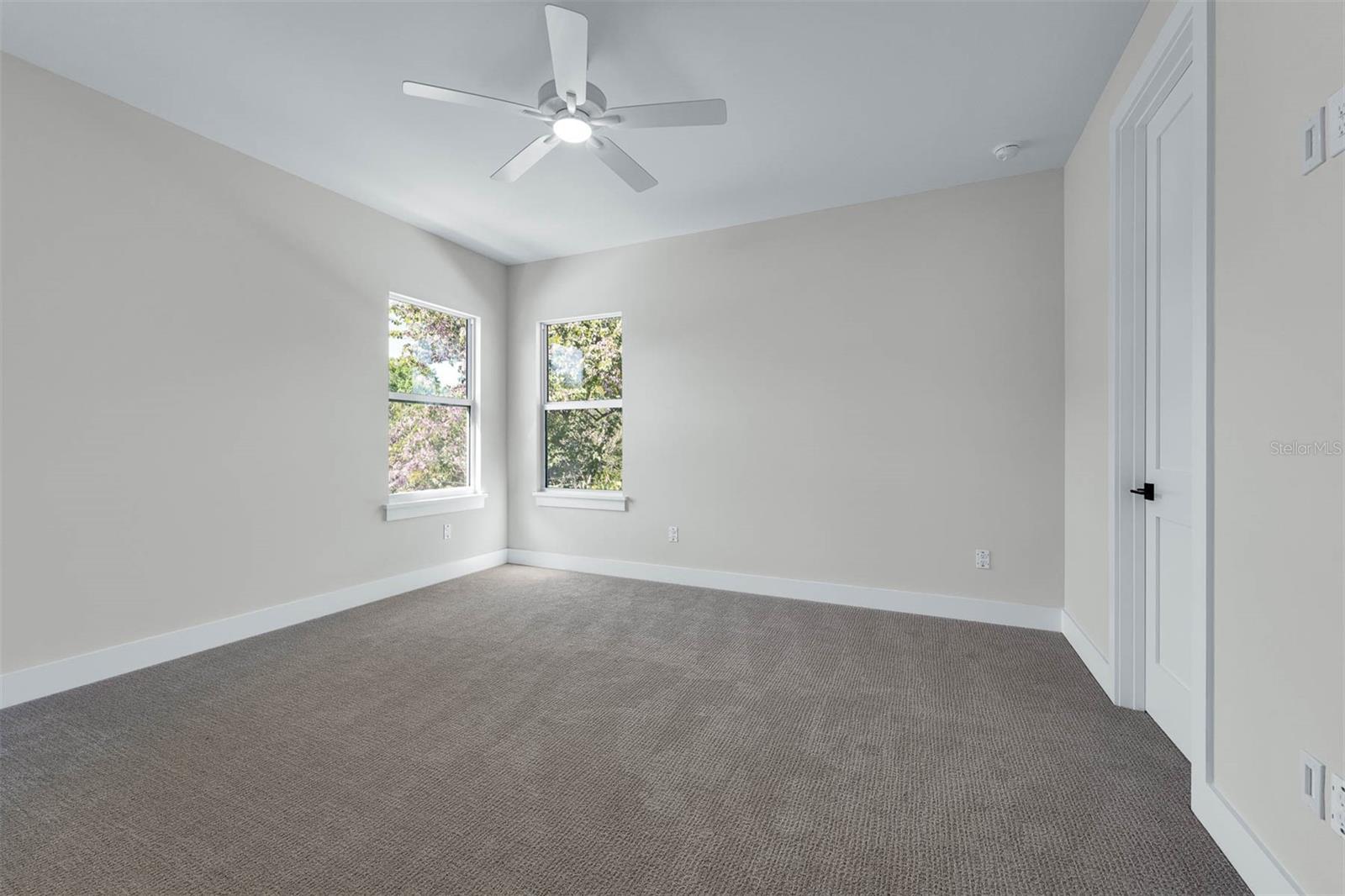 Orlando, Florida, 32804, United States, 5 Bedrooms Bedrooms, ,4 BathroomsBathrooms,Residential,Active,1702896