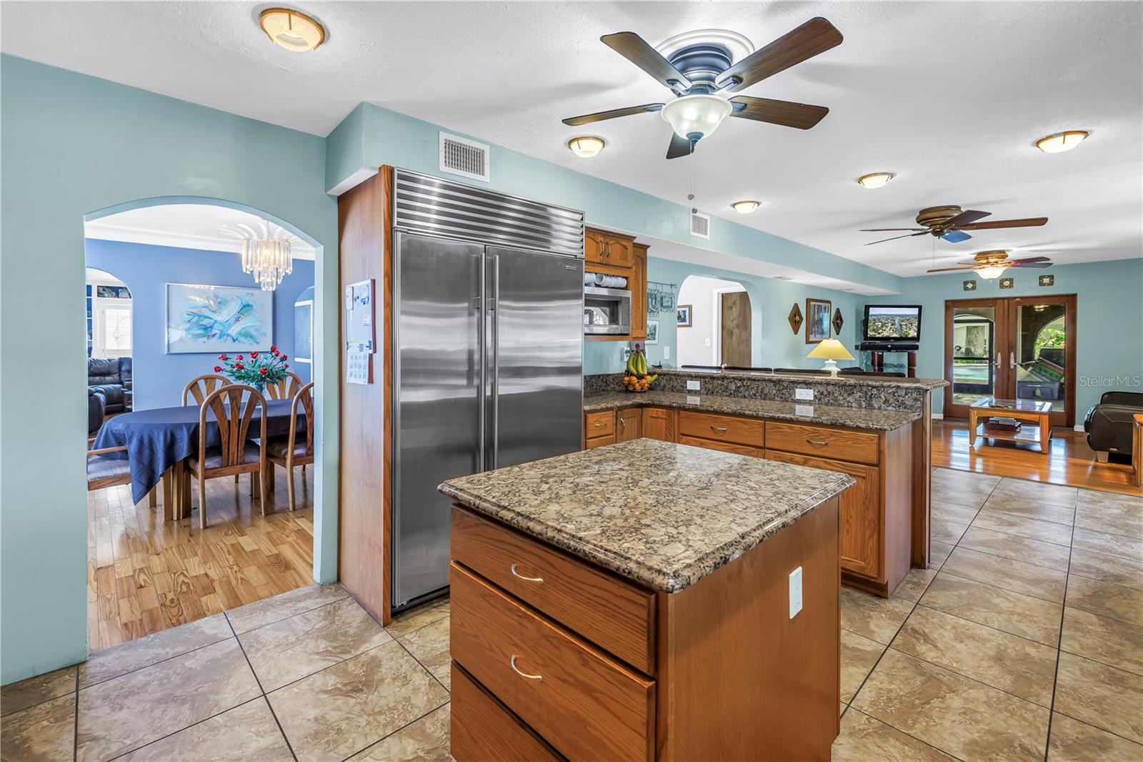 St Petersburg, Florida, 33703, United States, 5 Bedrooms Bedrooms, ,3 BathroomsBathrooms,Residential,Active,1824530