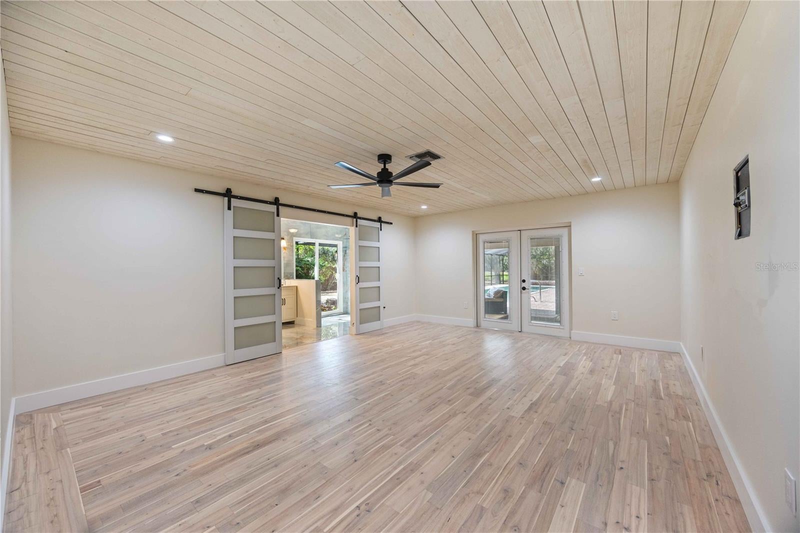 Sarasota, Florida, 34232, United States, 5 Bedrooms Bedrooms, ,3 BathroomsBathrooms,Residential,Active,1781510