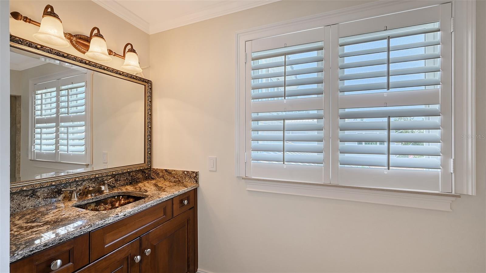 Longboat Key, Florida, 34228, United States, 4 Bedrooms Bedrooms, ,4 BathroomsBathrooms,Residential,Active,1926682