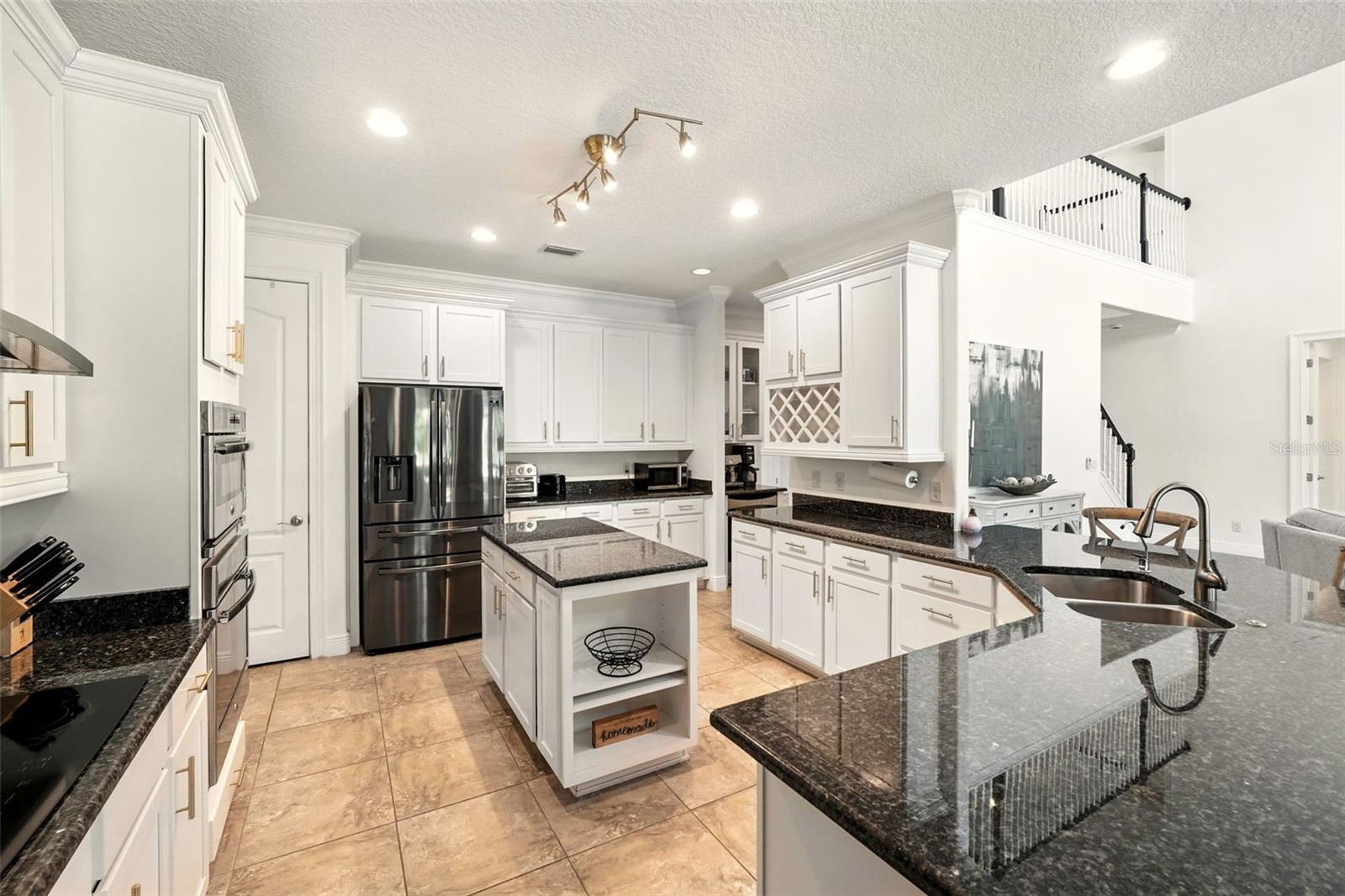 Windermere, Florida, 34786, United States, 5 Bedrooms Bedrooms, ,6 BathroomsBathrooms,Residential,Active,1894516
