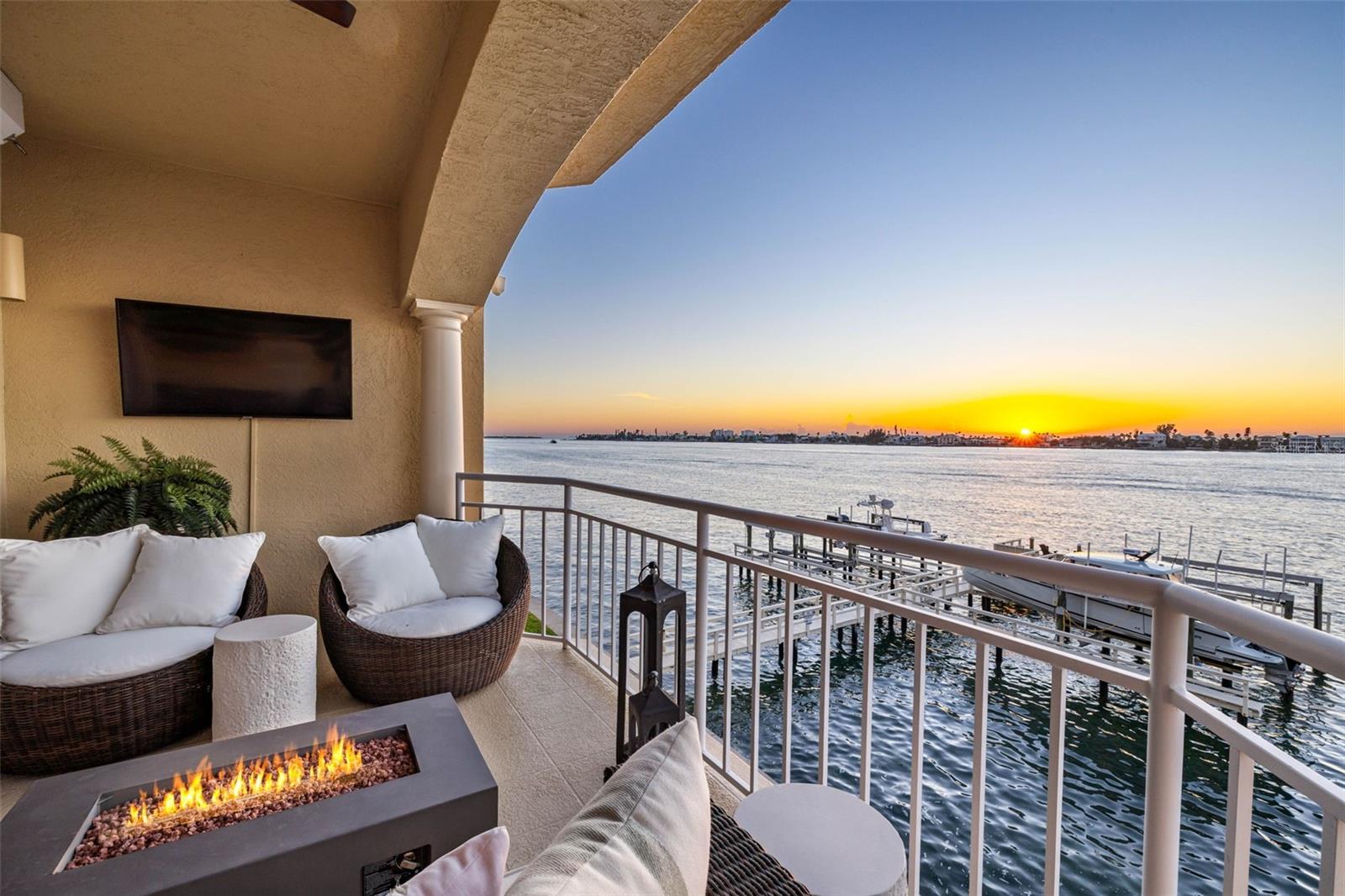 Tierra Verde, Florida, 33715, United States, 3 Bedrooms Bedrooms, ,3 BathroomsBathrooms,Residential,Active,1971785