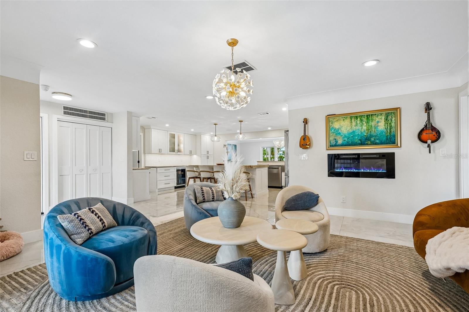 St Petersburg, Florida, 33703, United States, 5 Bedrooms Bedrooms, ,3 BathroomsBathrooms,Residential,Active,2051998