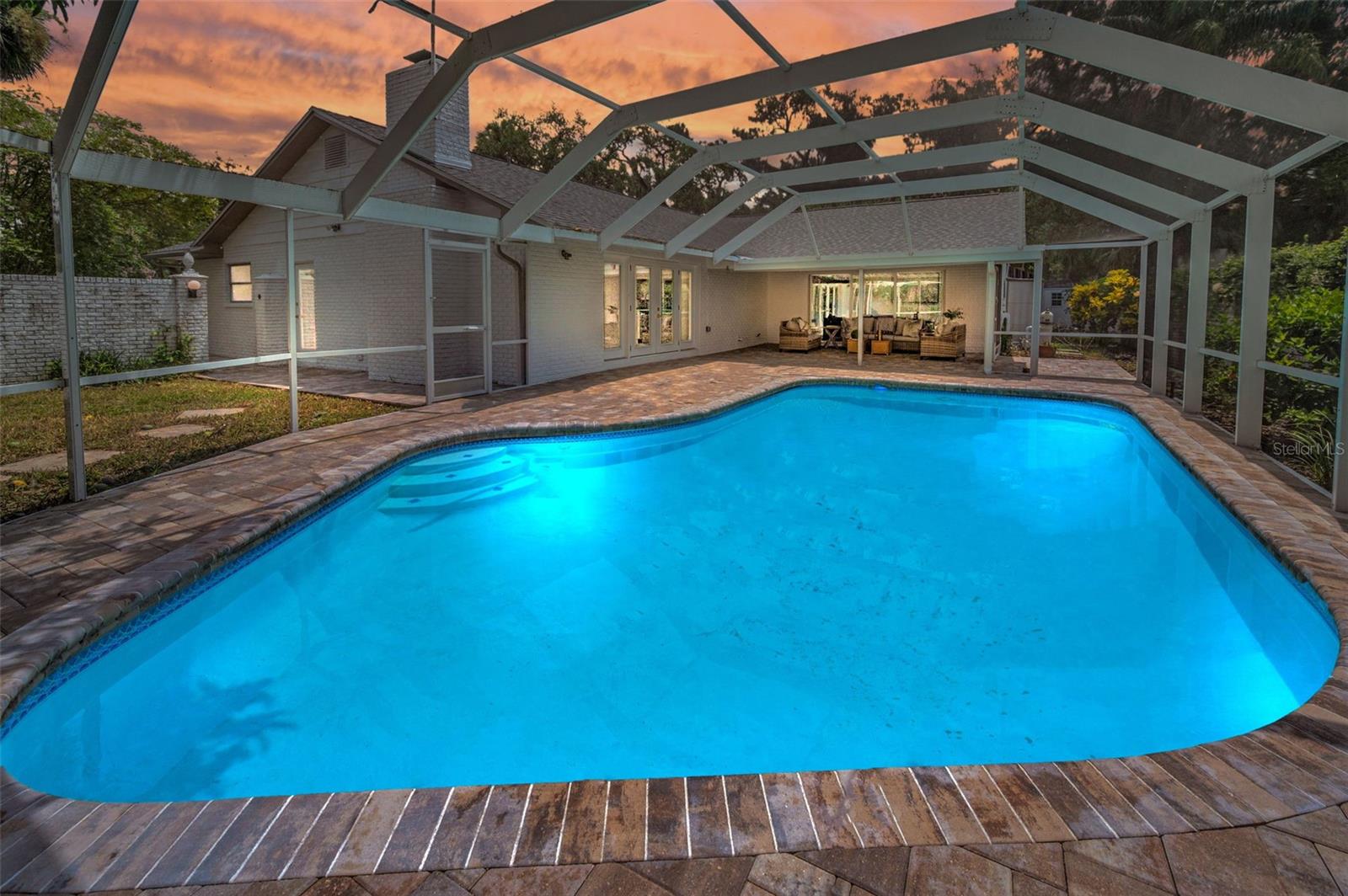 Tampa, Florida, 33609, United States, 4 Bedrooms Bedrooms, ,4 BathroomsBathrooms,Residential,Active,1880304