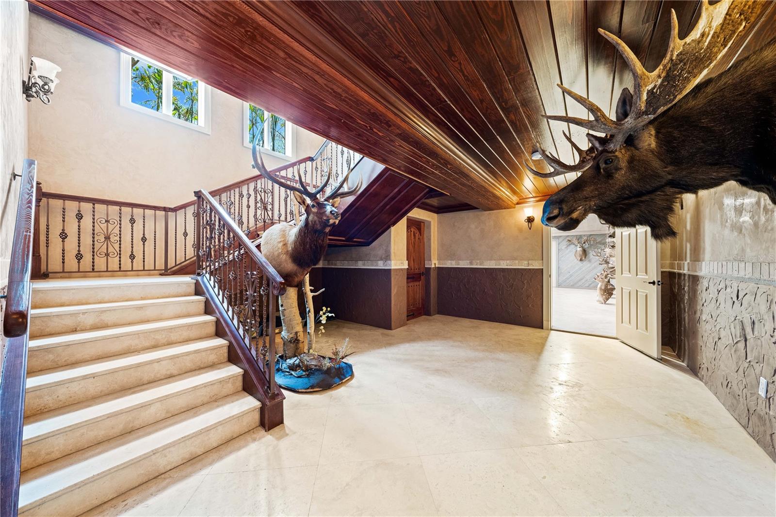 Sarasota, Florida, 34236, United States, 5 Bedrooms Bedrooms, ,6 BathroomsBathrooms,Residential,Active,1834475