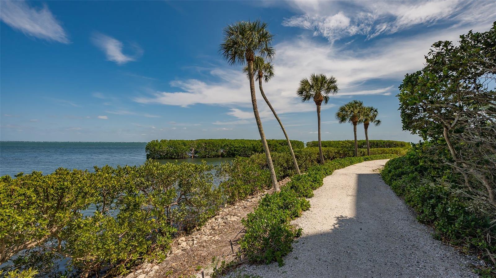 Longboat Key, Florida, 34228, United States, 2 Bedrooms Bedrooms, ,3 BathroomsBathrooms,Residential,Active,2009004