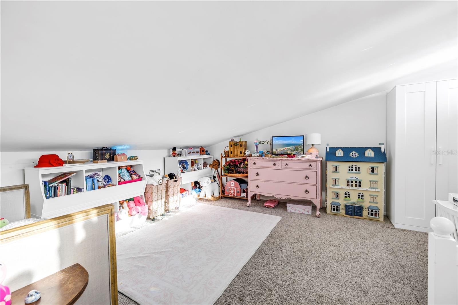 Treasure Island, Florida, 33706, United States, 3 Bedrooms Bedrooms, ,3 BathroomsBathrooms,Residential,Active,1988464