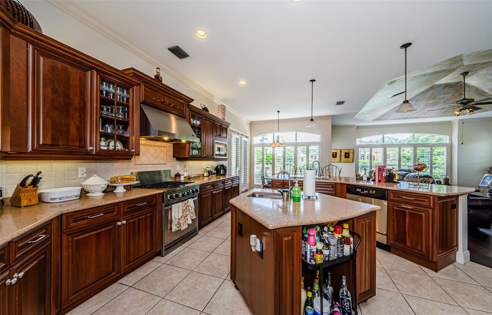 Tarpon Springs, Florida, 34688, United States, 5 Bedrooms Bedrooms, ,4 BathroomsBathrooms,Residential,Active,1853279