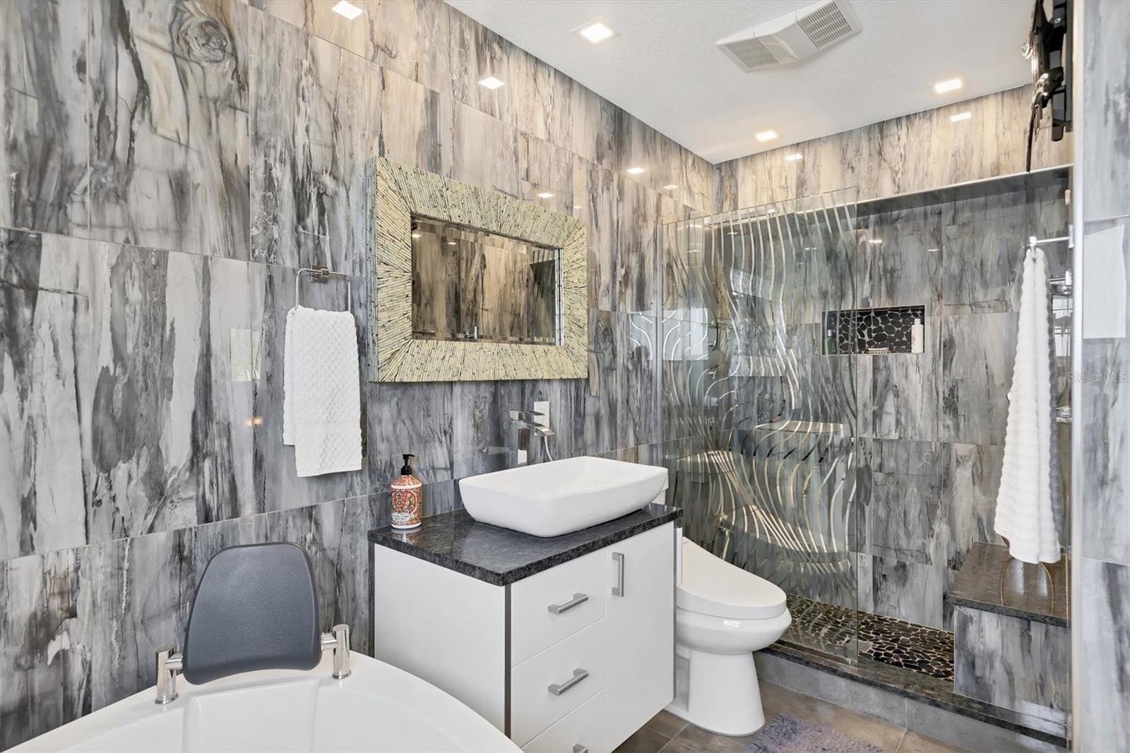 Englewood, Florida, 34223, United States, 4 Bedrooms Bedrooms, ,5 BathroomsBathrooms,Residential,Active,2012194