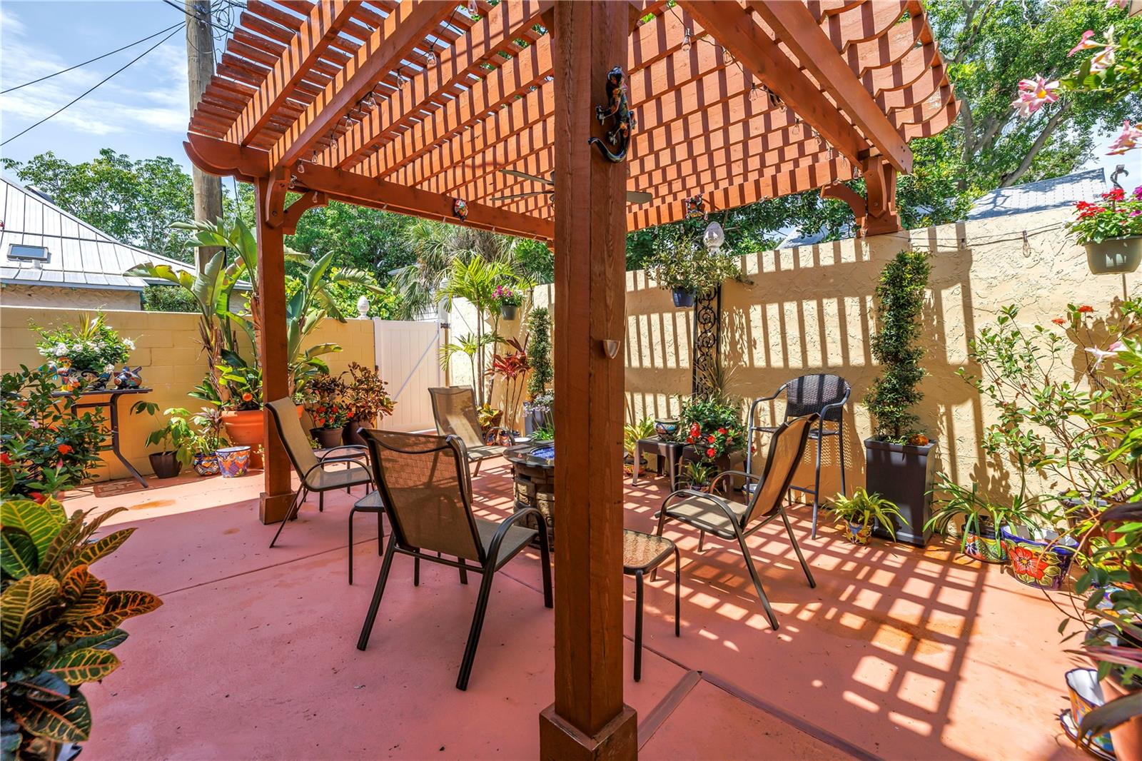 St Petersburg, Florida, 33704, United States, ,3 BathroomsBathrooms,Residential,Active,1824541