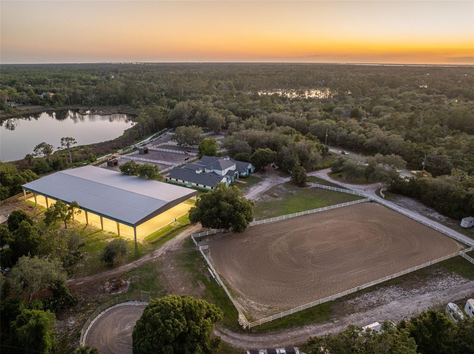 Geneva, Florida, 32732, United States, 5 Bedrooms Bedrooms, ,4 BathroomsBathrooms,Residential,Active,2044197