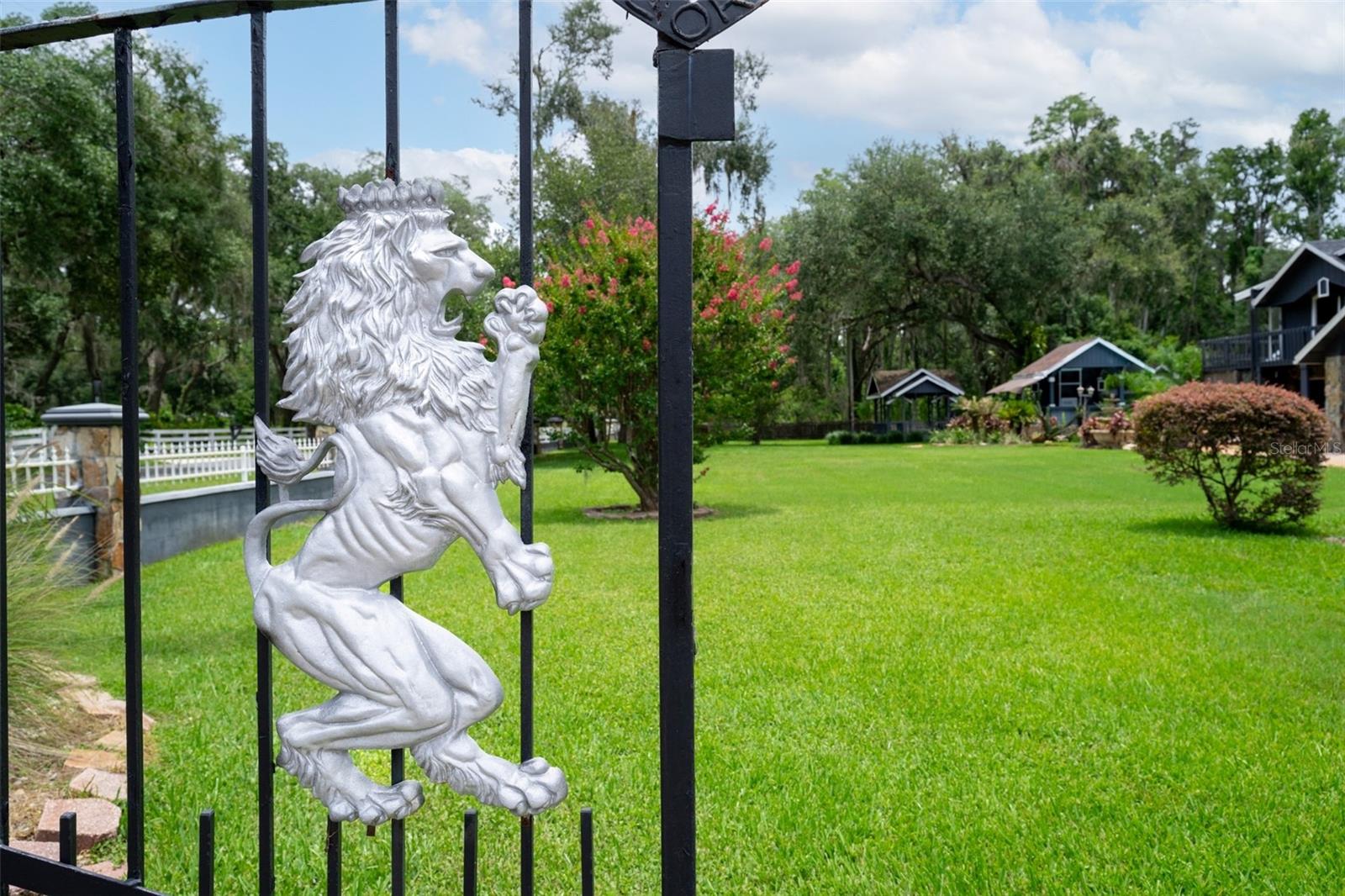 Plant City, Florida, 33565, United States, 13 Bedrooms Bedrooms, ,11 BathroomsBathrooms,Residential,Active,1953280