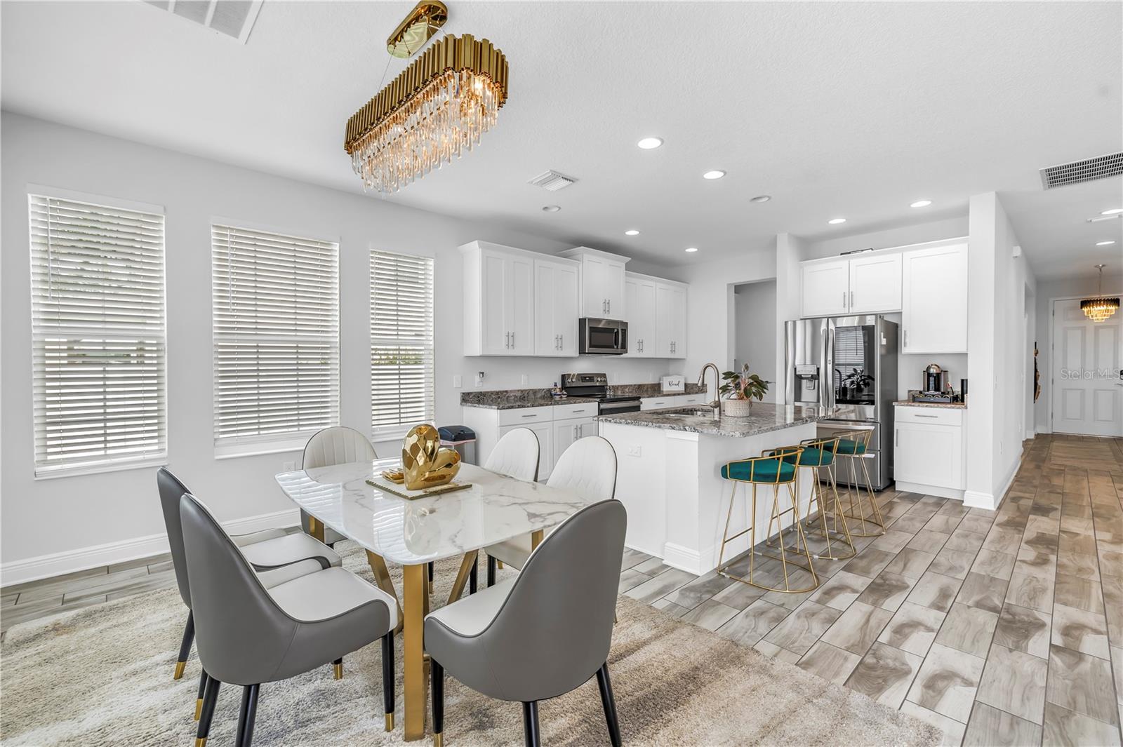 St Petersburg, Florida, 33710, United States, 4 Bedrooms Bedrooms, ,3 BathroomsBathrooms,Residential,Active,1936373