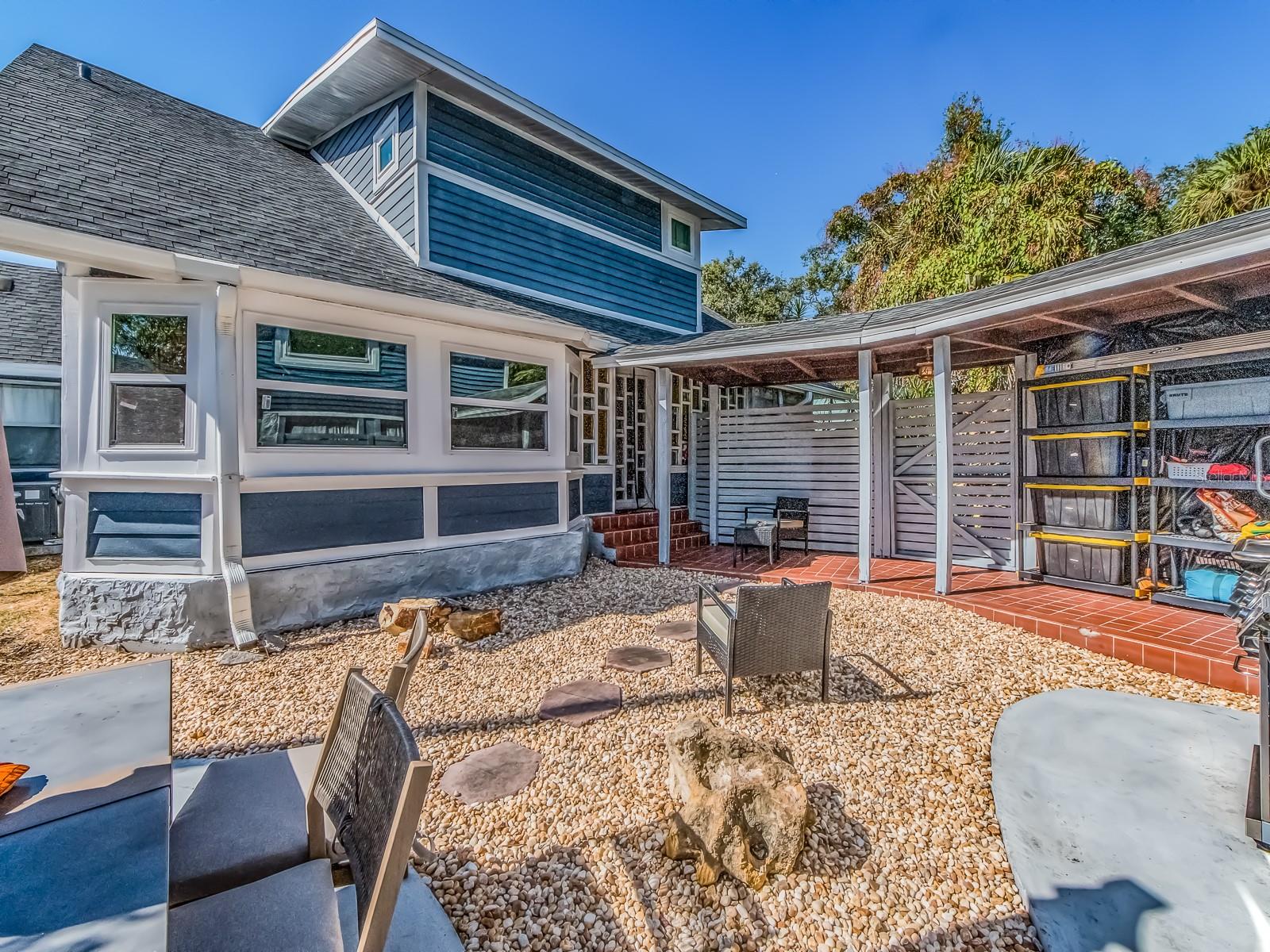 St Petersburg, Florida, 33705, United States, 6 Bedrooms Bedrooms, ,4 BathroomsBathrooms,Residential,Active,1986869