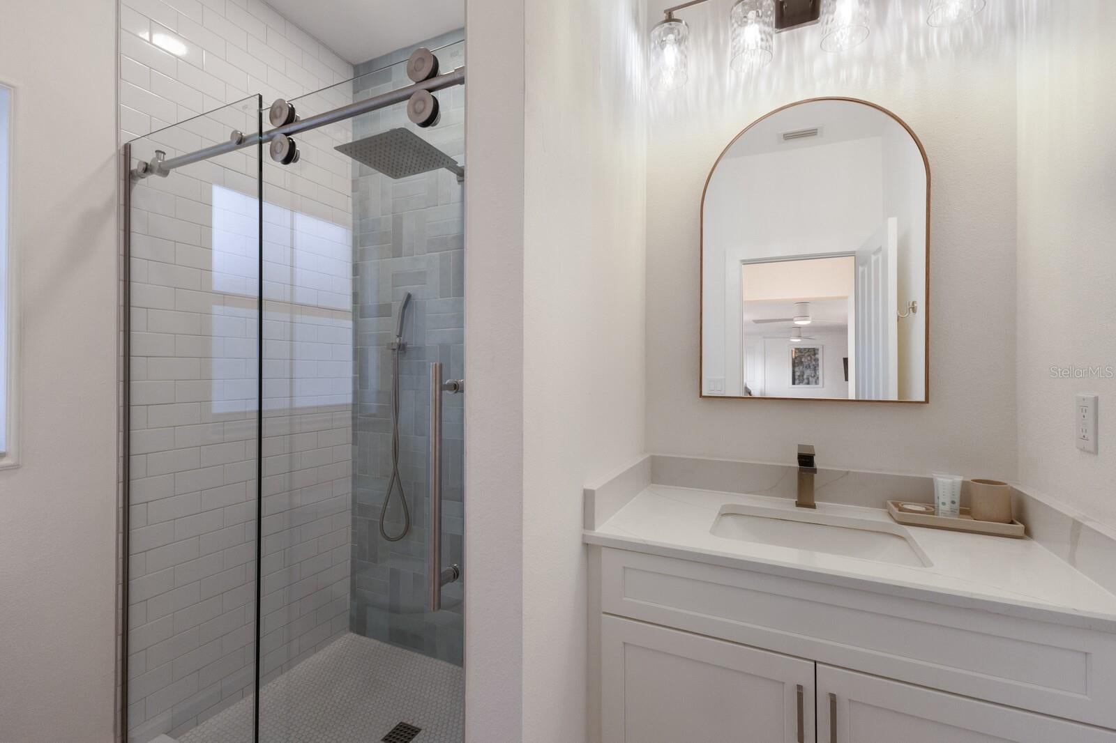 Anna Maria, Florida, 34216, United States, 5 Bedrooms Bedrooms, ,5 BathroomsBathrooms,Residential,Active,1899866