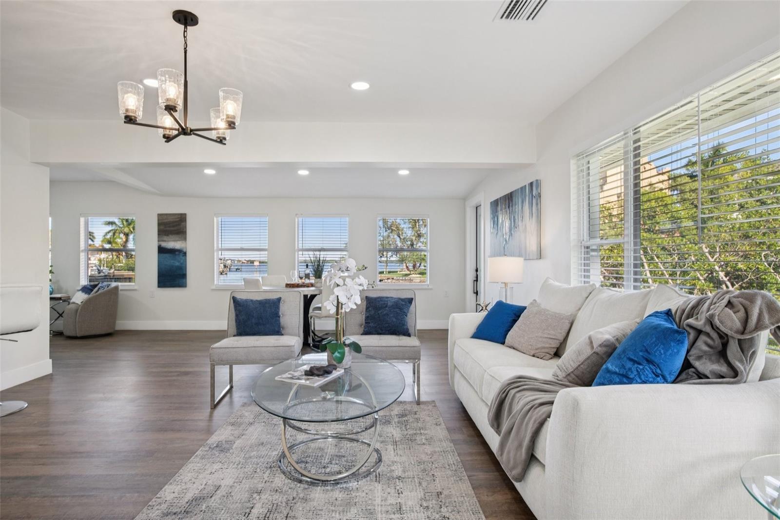 St Petersburg, Florida, 33703, United States, 3 Bedrooms Bedrooms, ,2 BathroomsBathrooms,Residential,Active,2001373