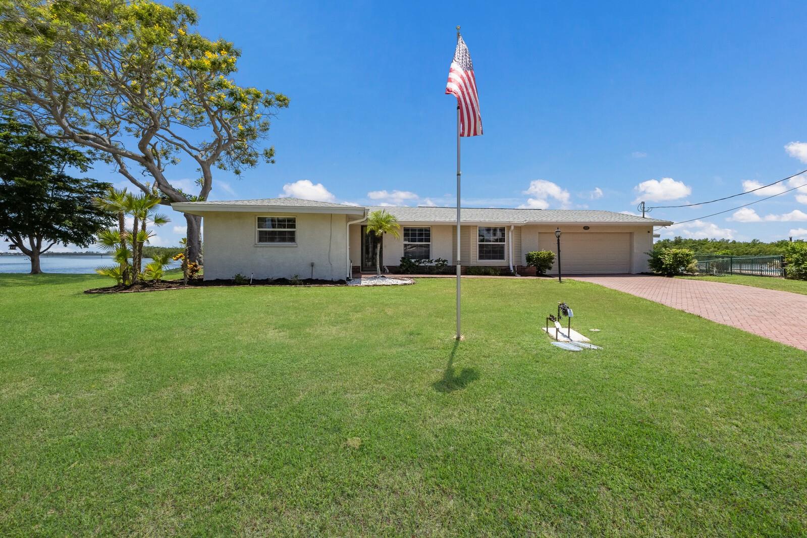 Bradenton, Florida, 34209, United States, 3 Bedrooms Bedrooms, ,3 BathroomsBathrooms,Residential,Active,1913020 Bradenton, Florida, 34209, United States, 3 Bedrooms Bedrooms, ,3 BathroomsBathrooms,Residential,Active,1913020