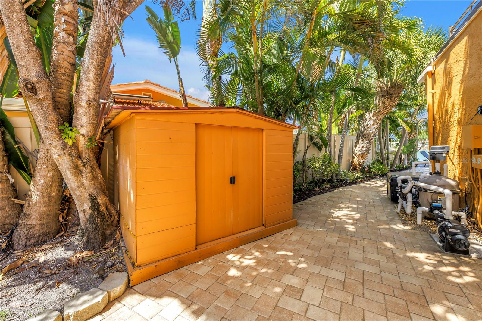 St Pete Beach, Florida, 33706, United States, 5 Bedrooms Bedrooms, ,3 BathroomsBathrooms,Residential,Active,2041617