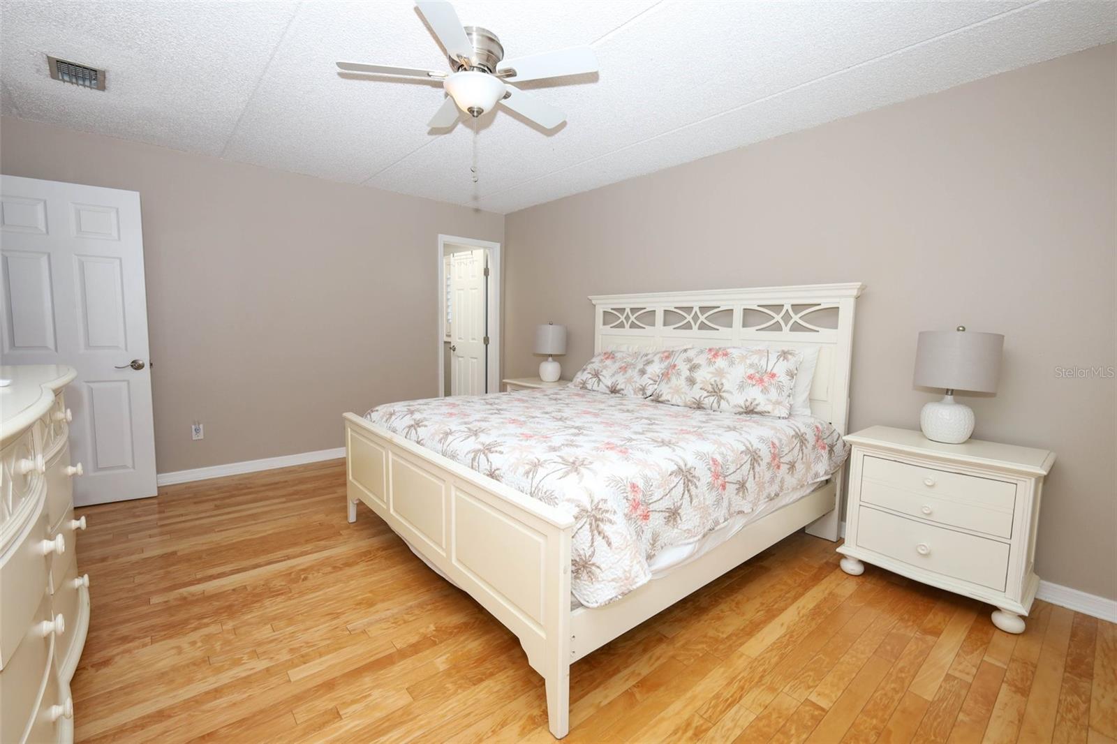 New Smyrna Beach, Florida, 32169, United States, 4 Bedrooms Bedrooms, ,4 BathroomsBathrooms,Residential,Active,1985597