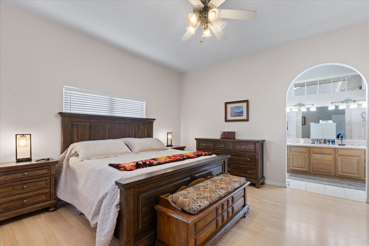 Chiefland, Florida, 32626, United States, 4 Bedrooms Bedrooms, ,5 BathroomsBathrooms,Residential,Active,1954337