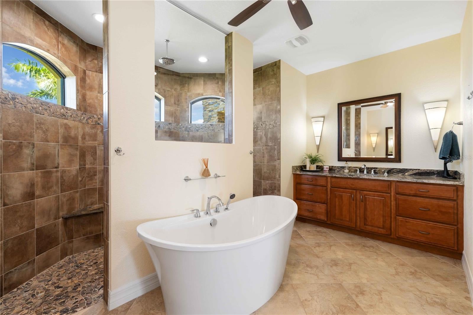 Placida, Florida, 33946, United States, 3 Bedrooms Bedrooms, ,3 BathroomsBathrooms,Residential,Active,1989778