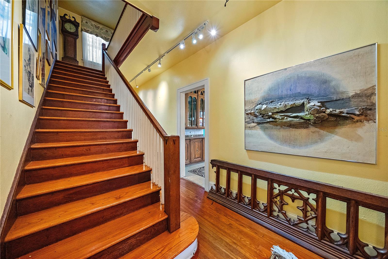 Sarasota, Florida, 34234, United States, 6 Bedrooms Bedrooms, ,5 BathroomsBathrooms,Residential,Active,2002321